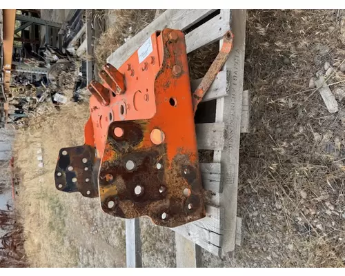 FREIGHTLINER FLD120 RADIATOR BRACKET