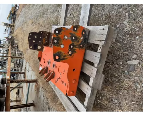 FREIGHTLINER FLD120 RADIATOR BRACKET