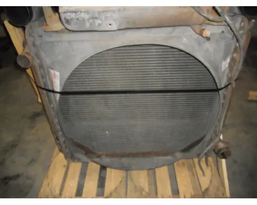 FREIGHTLINER FLD120 Radiator