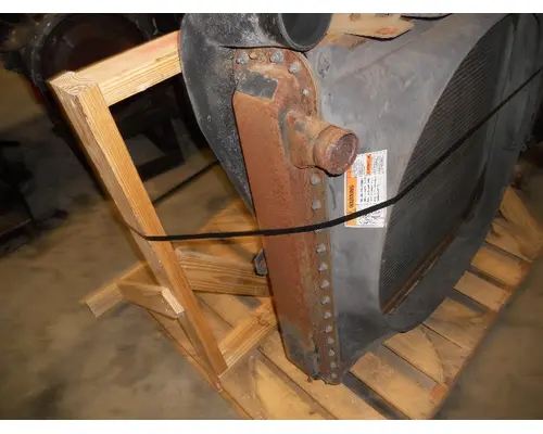 FREIGHTLINER FLD120 Radiator