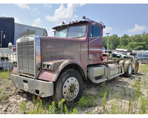 FREIGHTLINER FLD120 Rebuilders