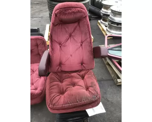 FREIGHTLINER FLD120 SEAT, FRONT