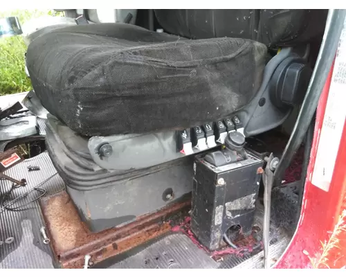 FREIGHTLINER FLD120 SEAT, FRONT