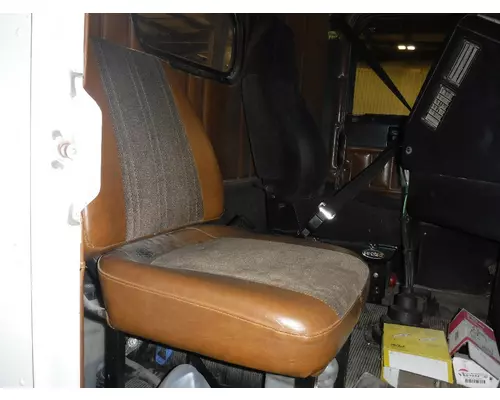 FREIGHTLINER FLD120 Seat, Front