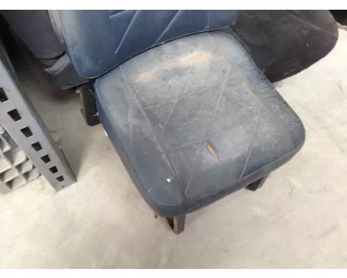 FREIGHTLINER FLD120 Seat, Front