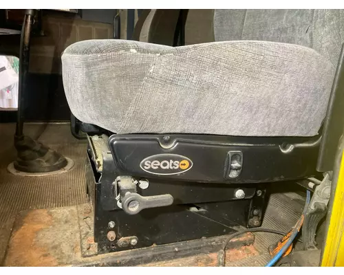 FREIGHTLINER FLD120 Seat (non-Suspension)