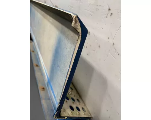 FREIGHTLINER FLD120 Side Fairing