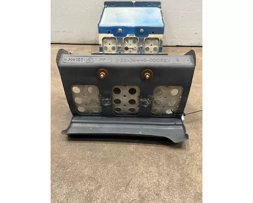FREIGHTLINER FLD120 Side Fairing