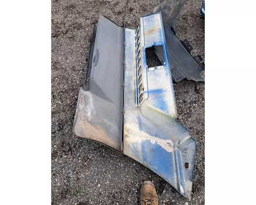 FREIGHTLINER FLD120 Side Fairing