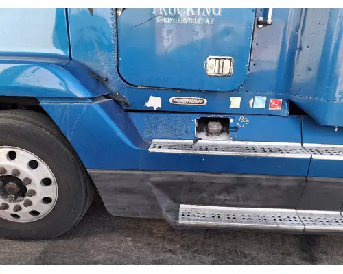 FREIGHTLINER FLD120 Side Fairing