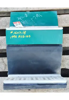 FREIGHTLINER FLD120 Side Fairing