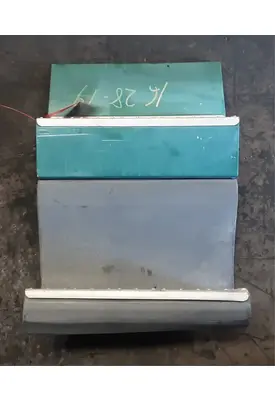 FREIGHTLINER FLD120 Side Fairing