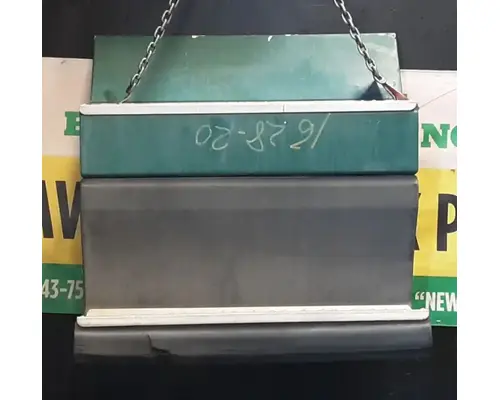 FREIGHTLINER FLD120 Side Fairing