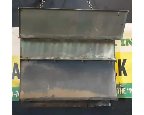 FREIGHTLINER FLD120 Side Fairing