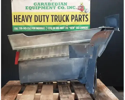 FREIGHTLINER FLD120 Side Fairing