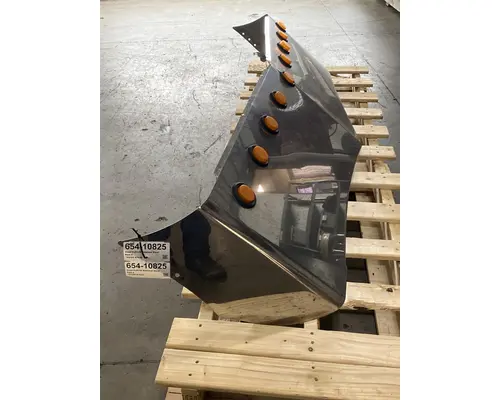 FREIGHTLINER FLD120 Sun Visor (External)