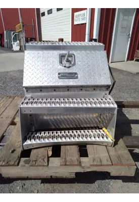 FREIGHTLINER FLD120 TOOL BOX