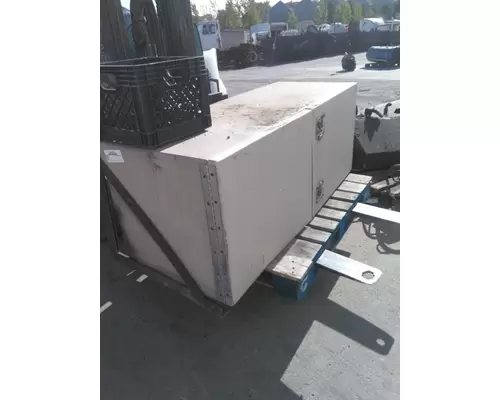 FREIGHTLINER FLD120 TOOL BOX