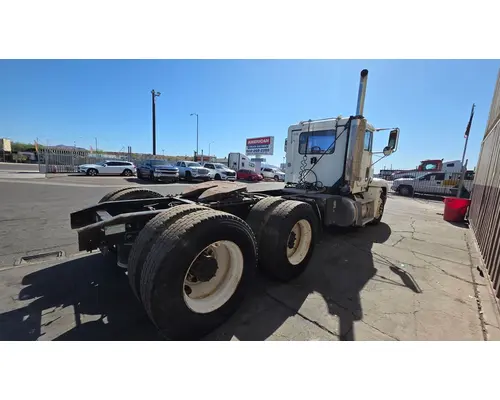 FREIGHTLINER FLD120 Vehicle For Sale