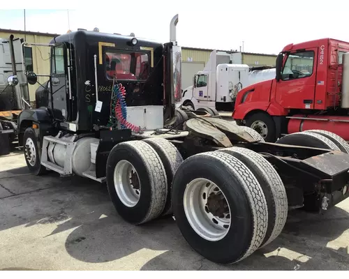 FREIGHTLINER FLD120 WHOLE TRUCK FOR EXPORT