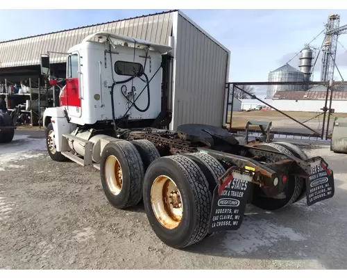 FREIGHTLINER FLD120 WHOLE TRUCK FOR RESALE