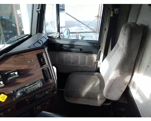 FREIGHTLINER FLD120 WHOLE TRUCK FOR RESALE