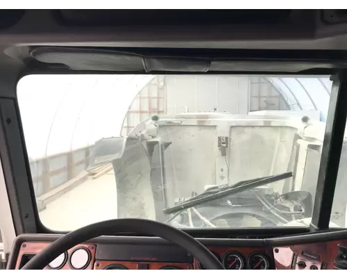 FREIGHTLINER FLD120 Windshield Glass