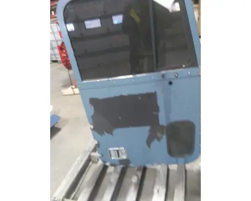 FREIGHTLINER FLD132 CLASSIC XL 1997-2009 DOOR ASSEMBLY, FRONT