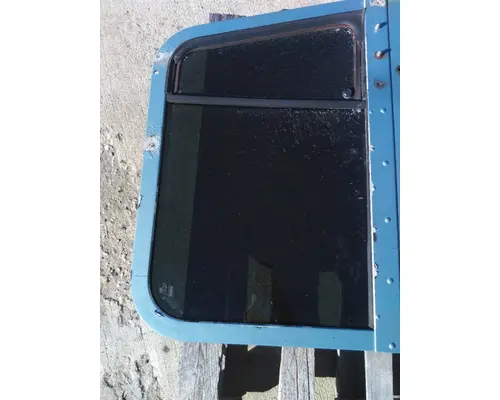 FREIGHTLINER FLD132 CLASSIC XL 1997-2009 DOOR ASSEMBLY, FRONT