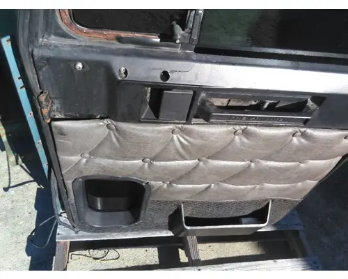 FREIGHTLINER FLD132 CLASSIC XL 1997-2009 DOOR ASSEMBLY, FRONT