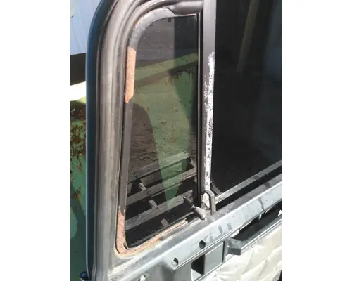 FREIGHTLINER FLD132 CLASSIC XL 1997-2009 DOOR ASSEMBLY, FRONT