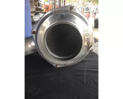 FREIGHTLINER FLD132 CLASSIC XL AIR CLEANER