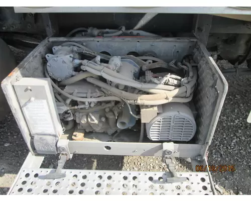 FREIGHTLINER FLD132 CLASSIC XL AUXILIARY POWER UNIT