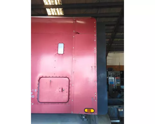 FREIGHTLINER FLD132 CLASSIC XL CAB EXTENSION