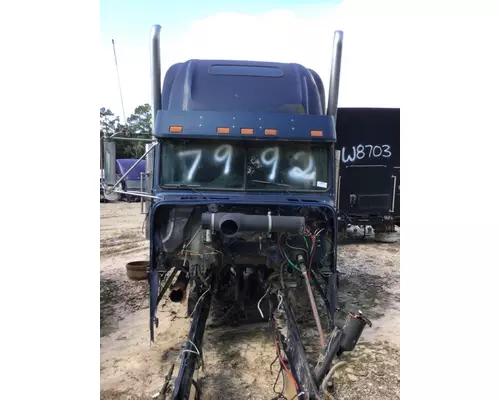 FREIGHTLINER FLD132 CLASSIC XL CAB