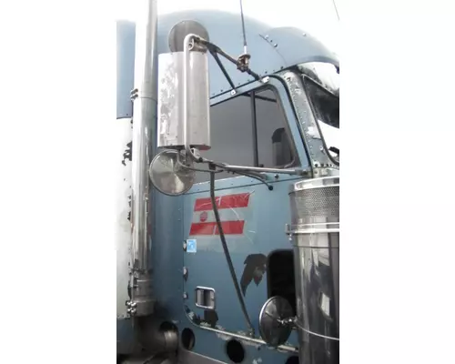 FREIGHTLINER FLD132 CLASSIC XL MIRROR ASSEMBLY CABDOOR