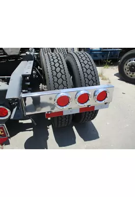 FREIGHTLINER FLD132 CLASSIC XL MUD FLAP HANGER