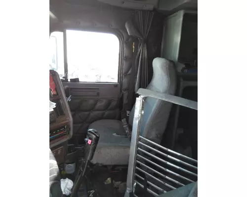FREIGHTLINER FLD132 CLASSIC XL WHOLE TRUCK FOR PARTS