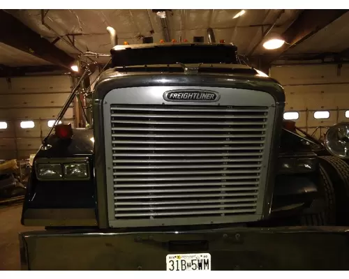 FREIGHTLINER FLD132 CLASSIC Grill Shell