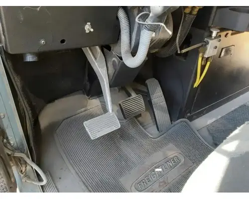 FREIGHTLINER FLD132 XL CLASSIC Cab Assembly