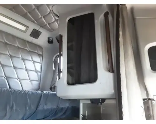 FREIGHTLINER FLD132 XL CLASSIC Cab Assembly