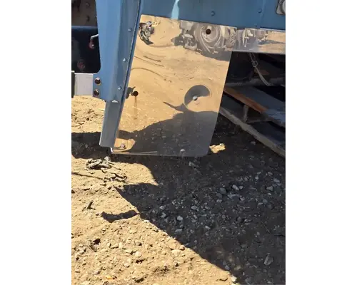 FREIGHTLINER FLD132 XL CLASSIC Cab Assembly