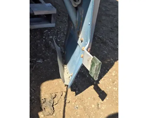 FREIGHTLINER FLD132 XL CLASSIC Cab Assembly