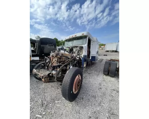 FREIGHTLINER FLD132 XL CLASSIC Complete Vehicle