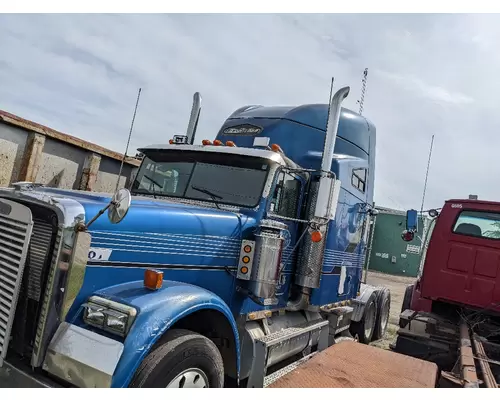 FREIGHTLINER FLD132 XL CLASSIC Complete Vehicle