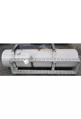 FREIGHTLINER FLD132 XL CLASSIC Fuel Tank