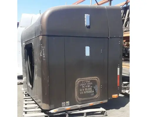 FREIGHTLINER FLD132 XL CLASSIC Sleeper