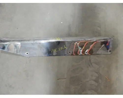 FREIGHTLINER FLD132T CLASSIC XL Grille