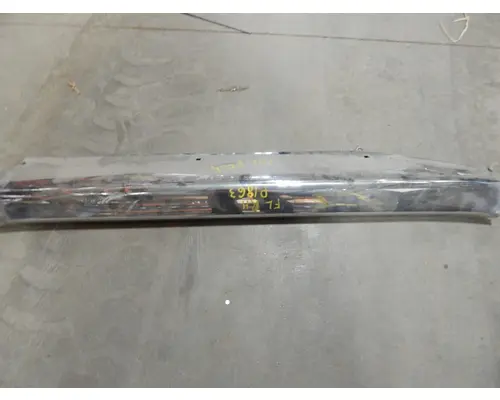 FREIGHTLINER FLD132T CLASSIC XL Grille