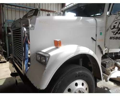 FREIGHTLINER FLD132 Hood